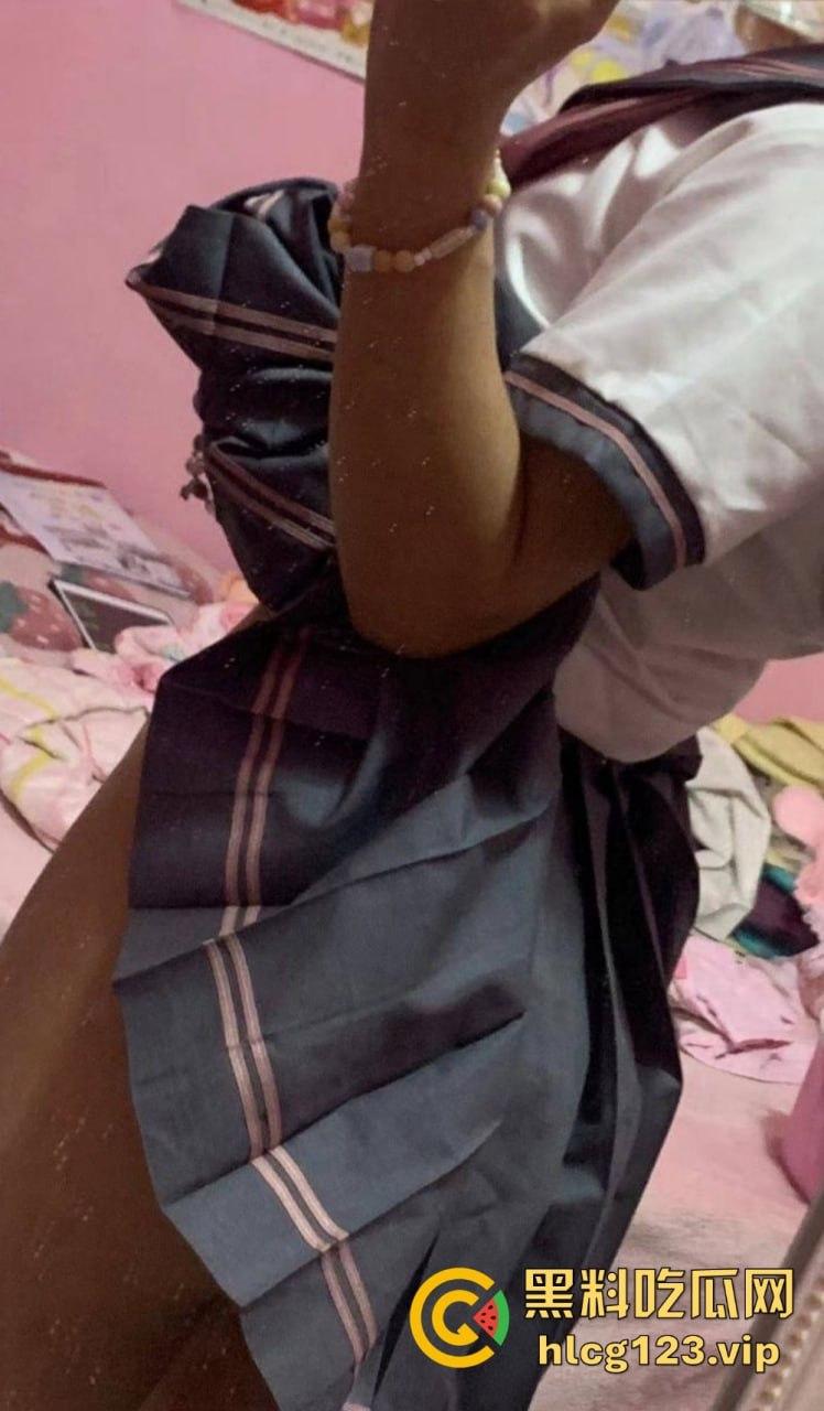 极品双马尾学生妹【欢欢】，甜美萝莉风格私下大反差！COS扮装直播裸舞让人把持不住！-53