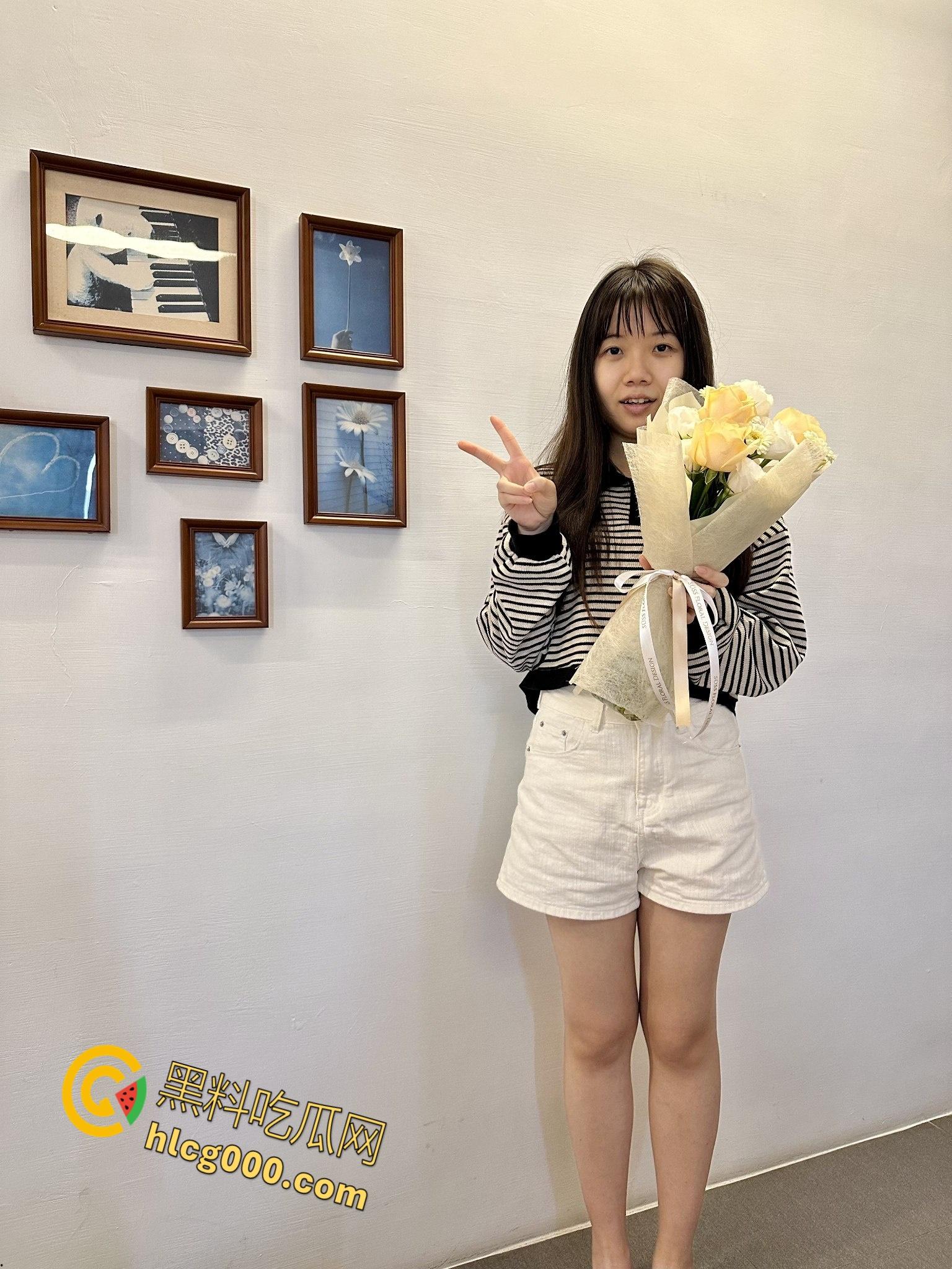 上海交通大学女大学生【余乐华】，被渣男网恋面基，强推调教良家小妹，带上眼罩秒变私人玩物 !-3