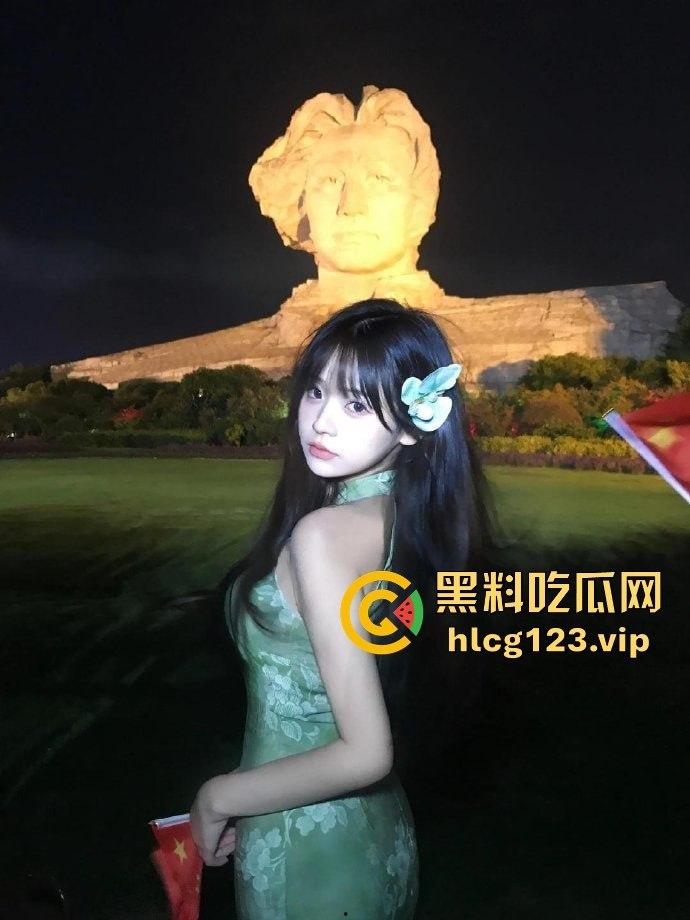 SNH48刘倩倩猛料曝光！三大女团成员互撕出轨，女同不雅视频流出，全是万里挑一的美女乱搞！-35