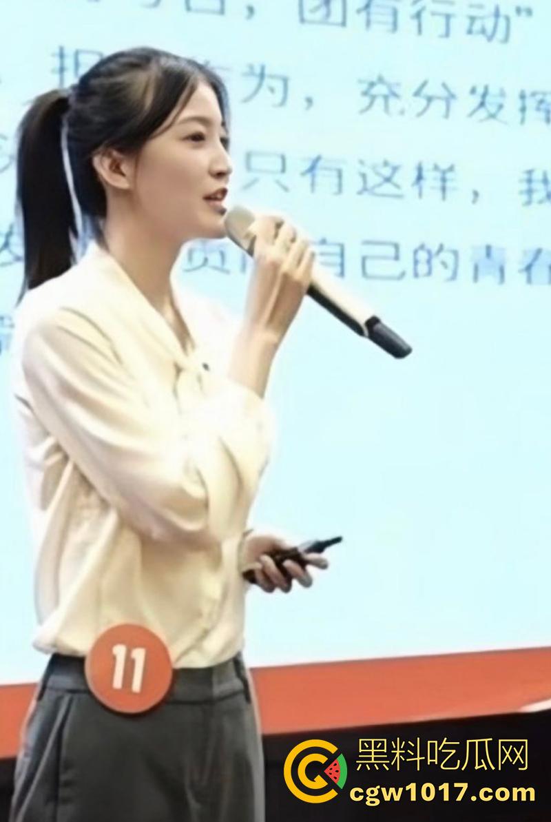 上海师范大学校花【陈祎】，御姐颜值腿长逆天，被金主爸爸包养，酒店口交吃鸡性爱视频泄漏！-2