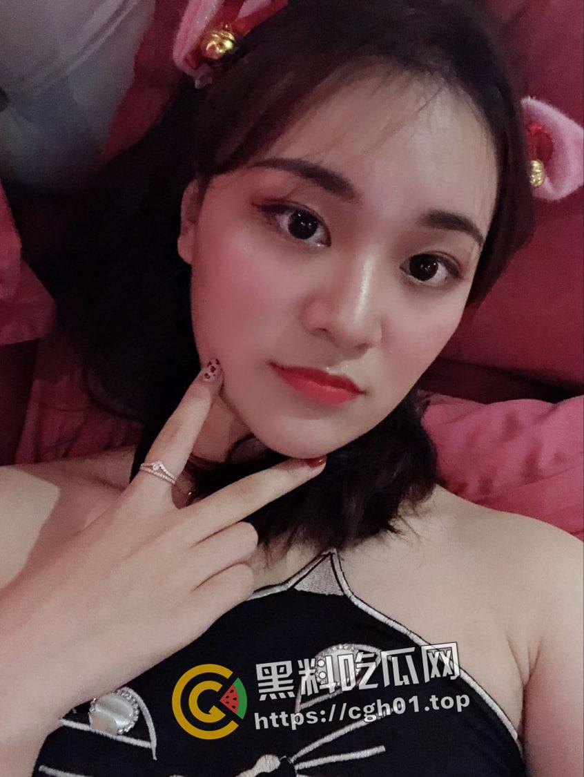 合肥舞蹈老师【田媛】穿着情趣内衣送小孩上学完就去打炮  被舞伴架起来操 私密视频被丈夫流出-2