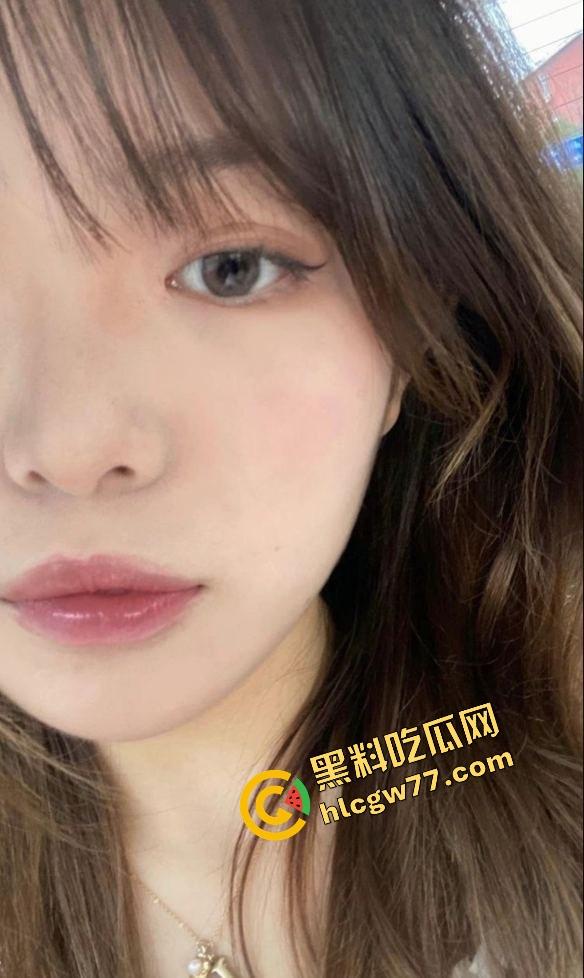 蚌埠同事的女朋友看着清纯，其实背着人家车里被干到腿软，内射都不带套！-3