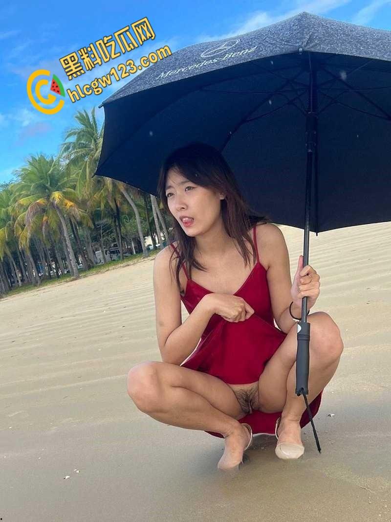 东北红裙女友出门旅行，寂寞黑丝高跟户外露出，车震口交爽翻男友！-4