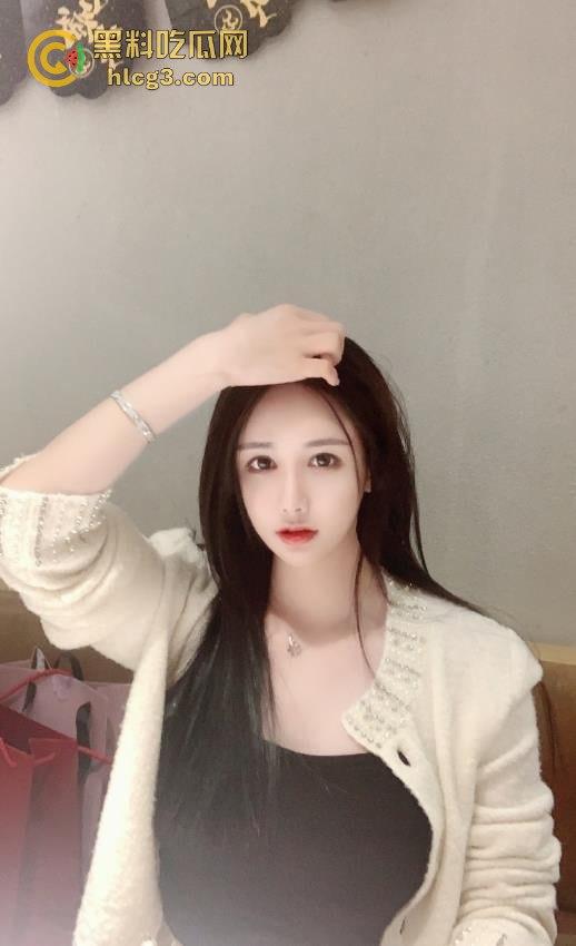 极度反差高颜值清纯女神【晓雅】性爱私拍曝光！白肤大波粉奶头尽显诱惑，私处已被金主玩黑令人心动！-5