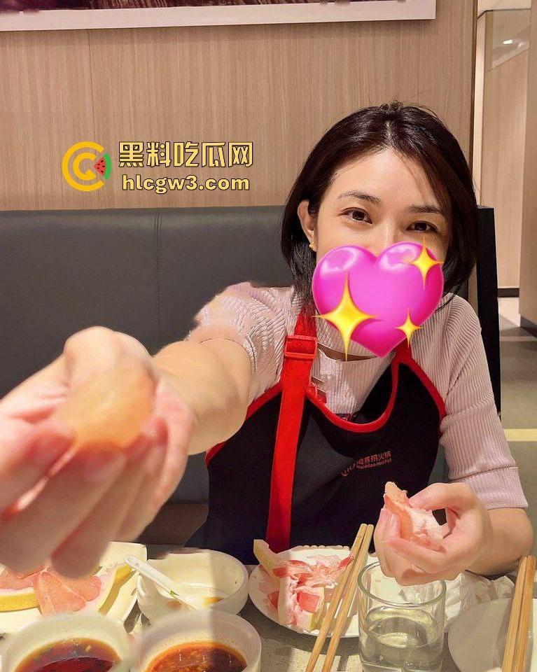 极品御姐人妻【康婉宁】私拍泄露！黑森林3P放浪无边，性感长腿骚母狗被干得死去活来 独家曝光！-7