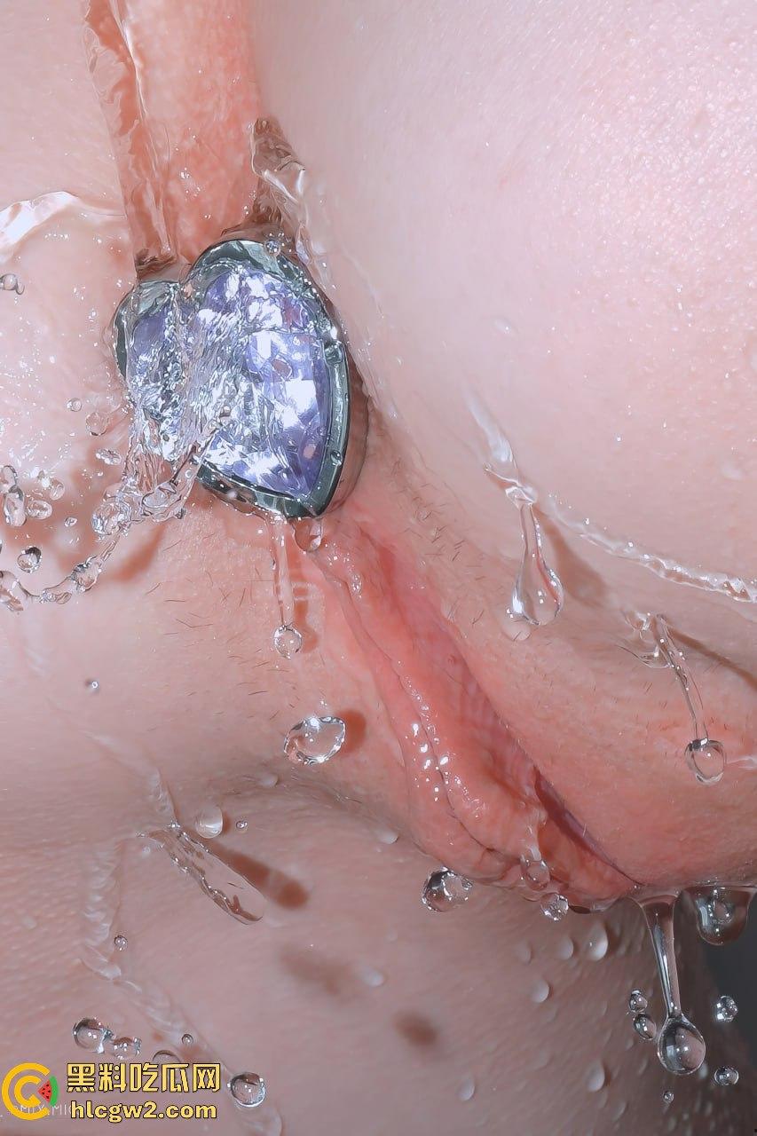 帝都大佬新作曝光 8K高清巨乳粉鲍嫩穴，肛塞喷水潮吹，唯美画面让人忍不住舔屏，京爷的伙食简直奢侈！-4