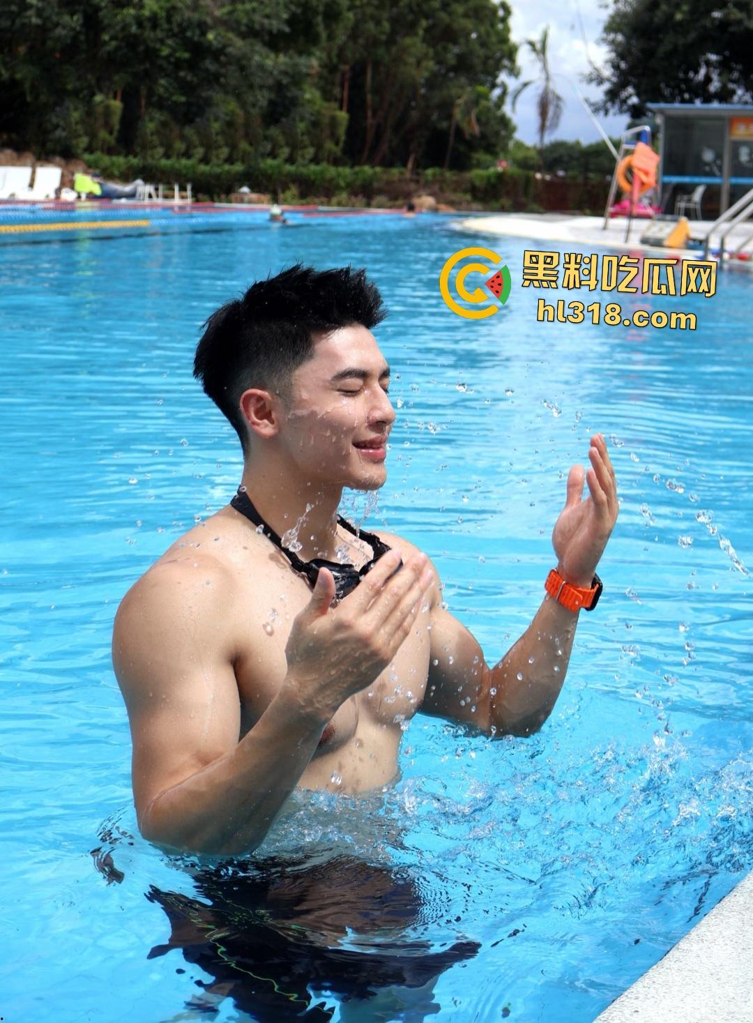 小红书健身博主【Lwench】约炮极品身材富婆，能帮自己舔屁眼，拿钱还有逼操，这神仙操作啊！-3