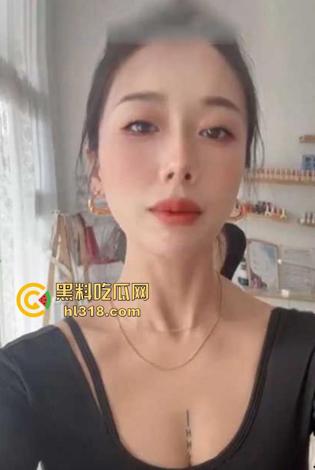 多年未见的骚妈妈沦为大鸡巴儿子的性奴，沉沦儿子雄壮下体，享受违背伦理的苟合！-3