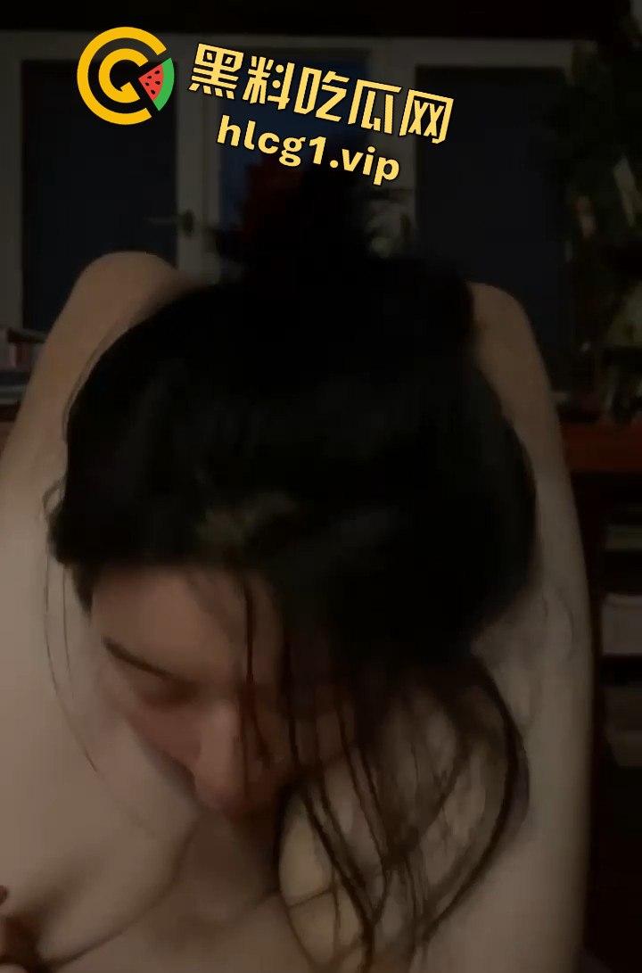 江苏新婚少妇『曹琳』孤独难耐！勾引男同事醉酒后回家啪啪！完美身材在深夜中被强力征服！-11