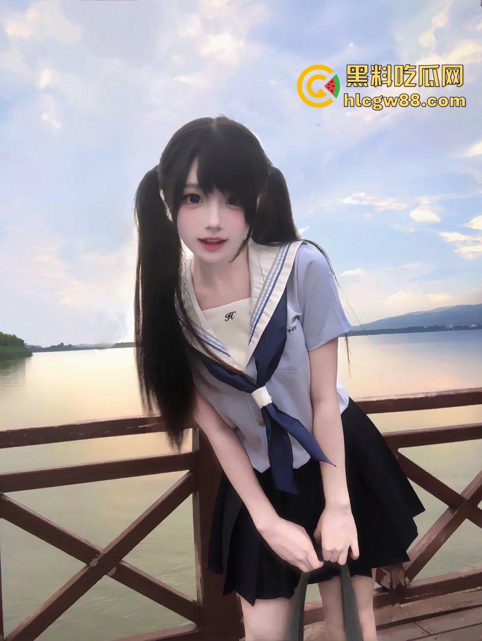 湖北职高双马尾清纯嫩妹萝莉【姜汐】付费定制大胆私拍粉嫩蝴蝶逼，浴缸露奶露逼观赏酮体！-3