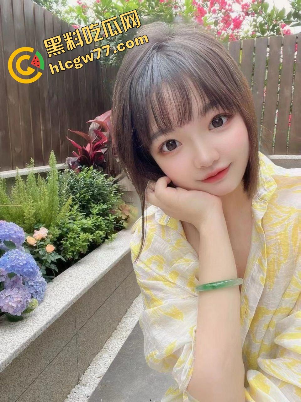 长沙女高『杨娜』白天是人晚上是牲口，被包养后成了舔蛋接精不戴套的高级母狗！-6