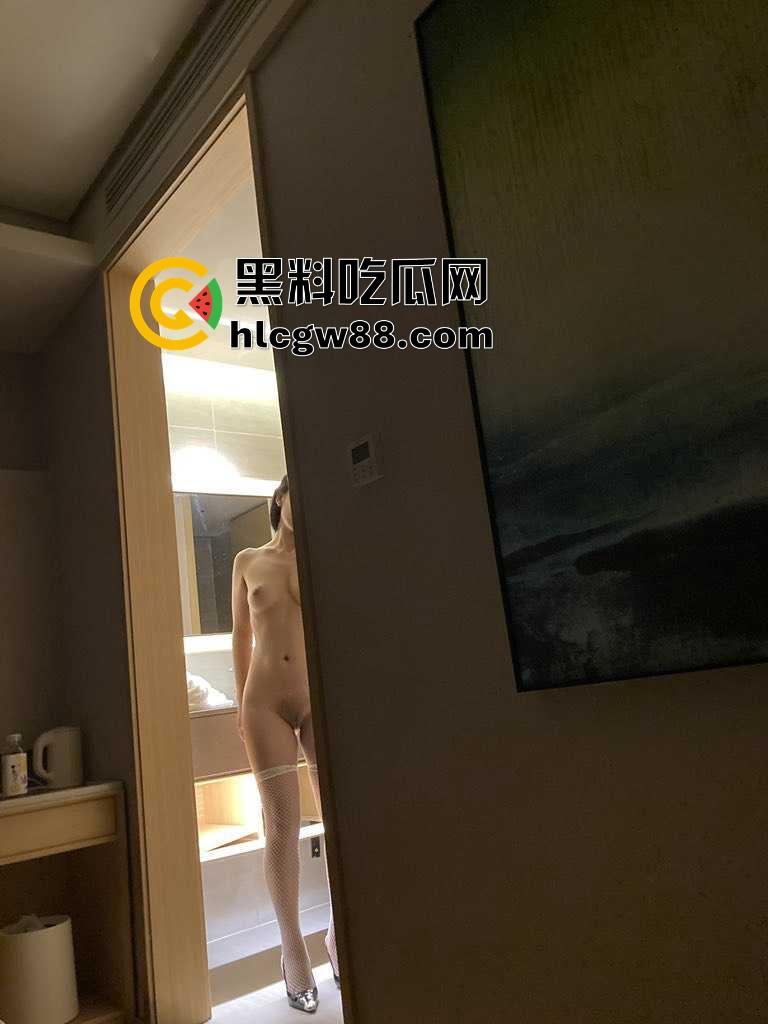 黑料吃瓜约炮秘籍曝光，老司机狂推，七大案例骚到炸，心动对象一针难忘，瓜辣到极致！-14