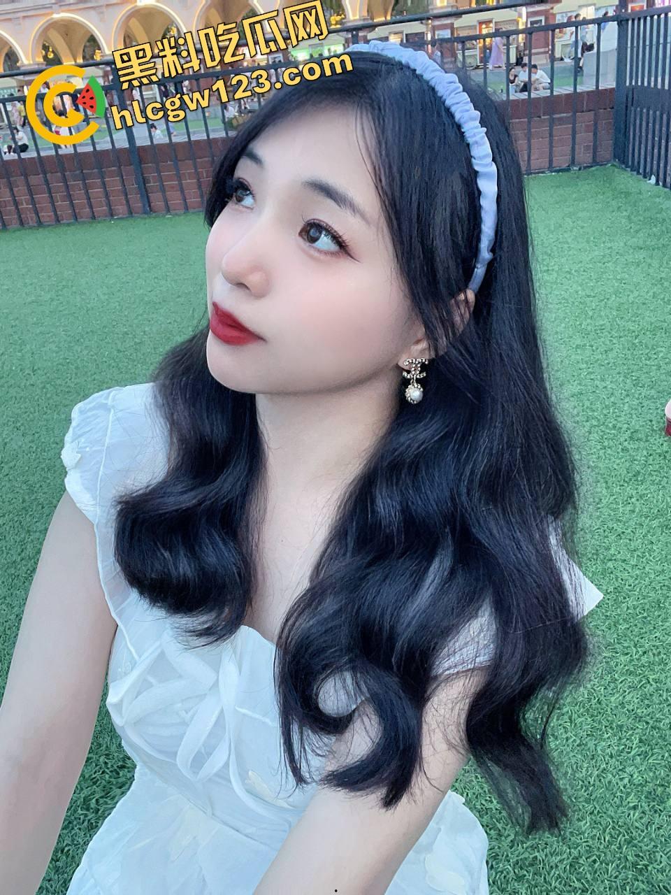 民宿开房无套爆操啪啪啪啪正激烈，换姿势换到发现针孔摄像头，女的还没高潮，摄像头先翻车！-4