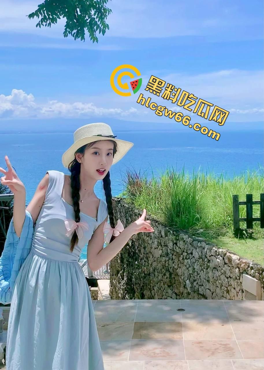 渭南校花『林缪缪』一条狗的自我修养，给金主舔鸡巴舔到呕，被捅完还说谢谢主人的精液！-6