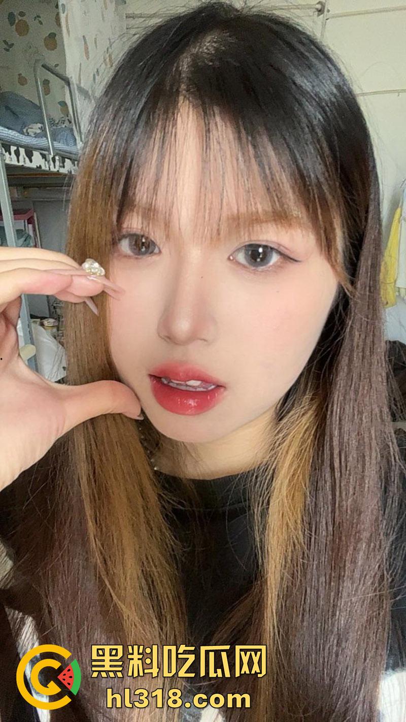 福建宁德师范学院【薛蕊晗 】，清纯可爱大奶反差学生妹，出轨体育生不雅视频流出， 好骚但是好喜欢！-5