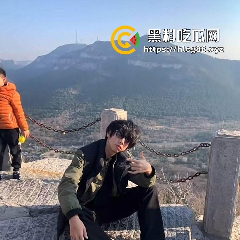 抖音网红【李帅叔叔】操粉视频流出 女粉不仅千里送逼 事后更是自爆 相当的炸裂！-18