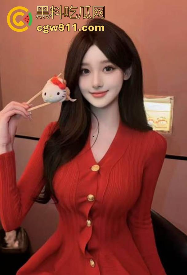 性感堂姐遭遇男友劈腿失落回家，眼睛红肿，我心疼安慰却意外点燃禁忌欲火，转悲愤为力量！-2