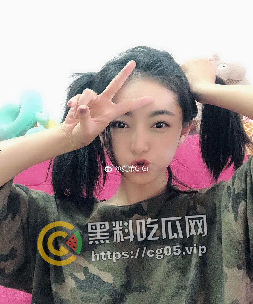 网络大电影萤幕女神【夏茉】被人扒出早期曾去秀人网当模特 傲人双峰 反差感拉满-5