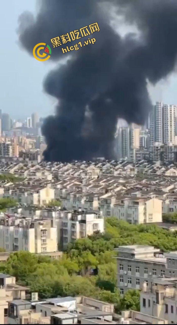 燃烧殆尽！宁波海曙一装潢材料市场 突发大火！火海涌现！-5