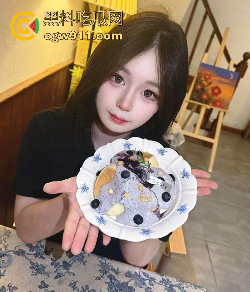 湖南反差婊【姚婷婷】重口调教视频泄露，尿尿掰逼揉奶，深入蜜穴自慰，狂揉粉嫩奶子，画面淫靡诱惑爆棚！-2