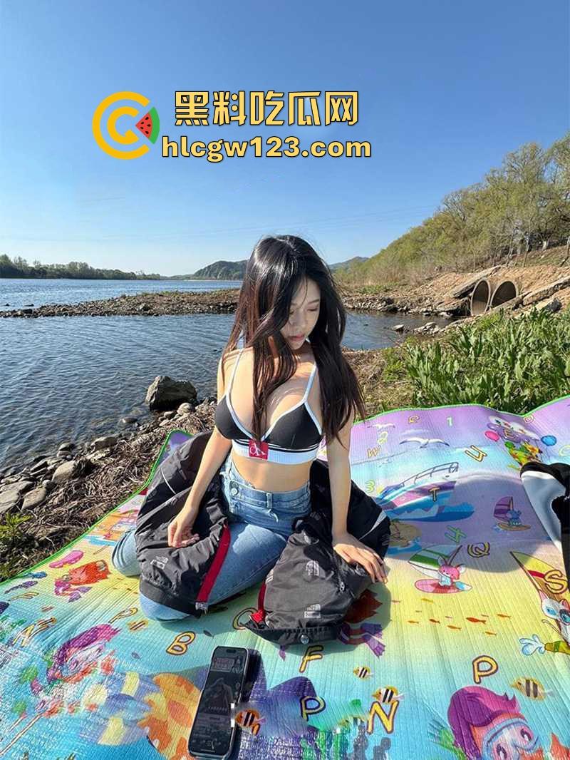 模特身材极品女神【林沫曦】高端伴游金主视频流出 白天陪玩晚上陪睡 只要钱到位 没有什么是不可能的！-6