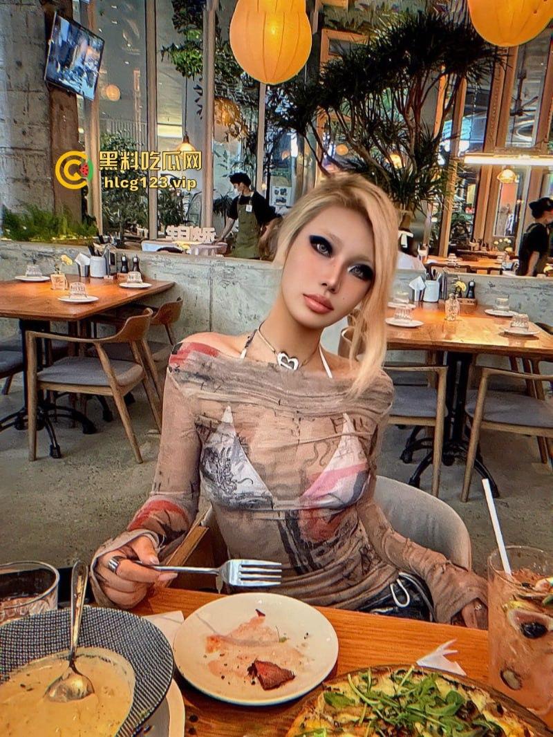 成都极品刺青母狗【HighSchoolGirls】露脸性爱视频泄密！身材妖娆火辣乳环铃铛纹身美乳！-2