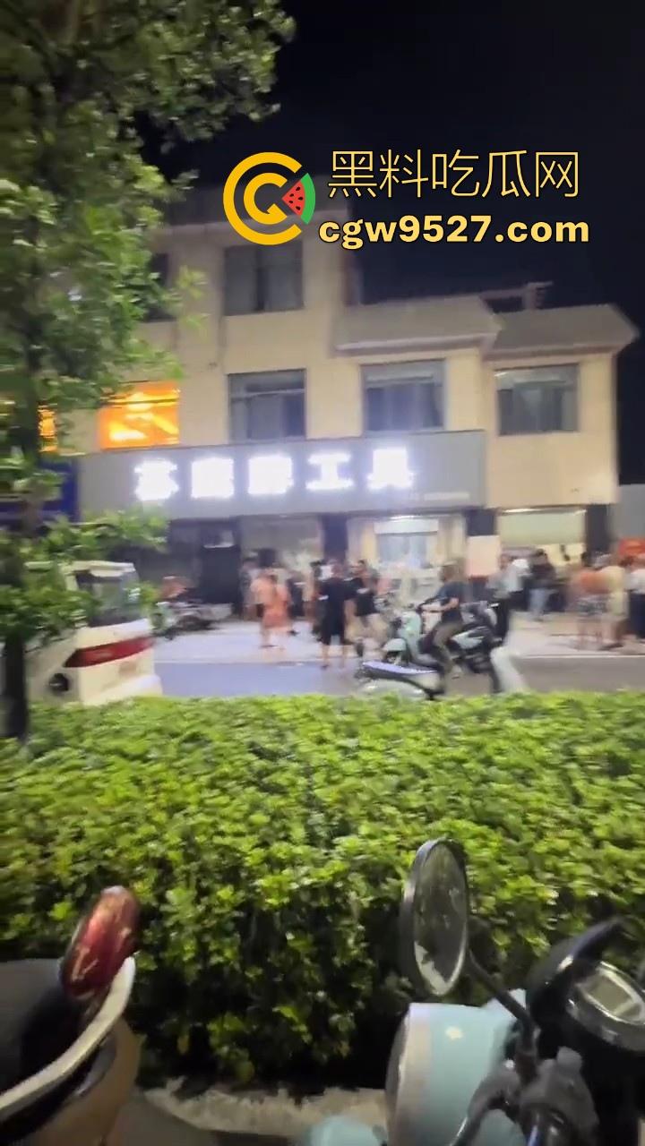 又一资金盘爆雷！江苏泰州冯苏鹰老板，骗走了几百个老年人一辈子的养老钱，最嘲讽的是旁边就是市场监管局！-9