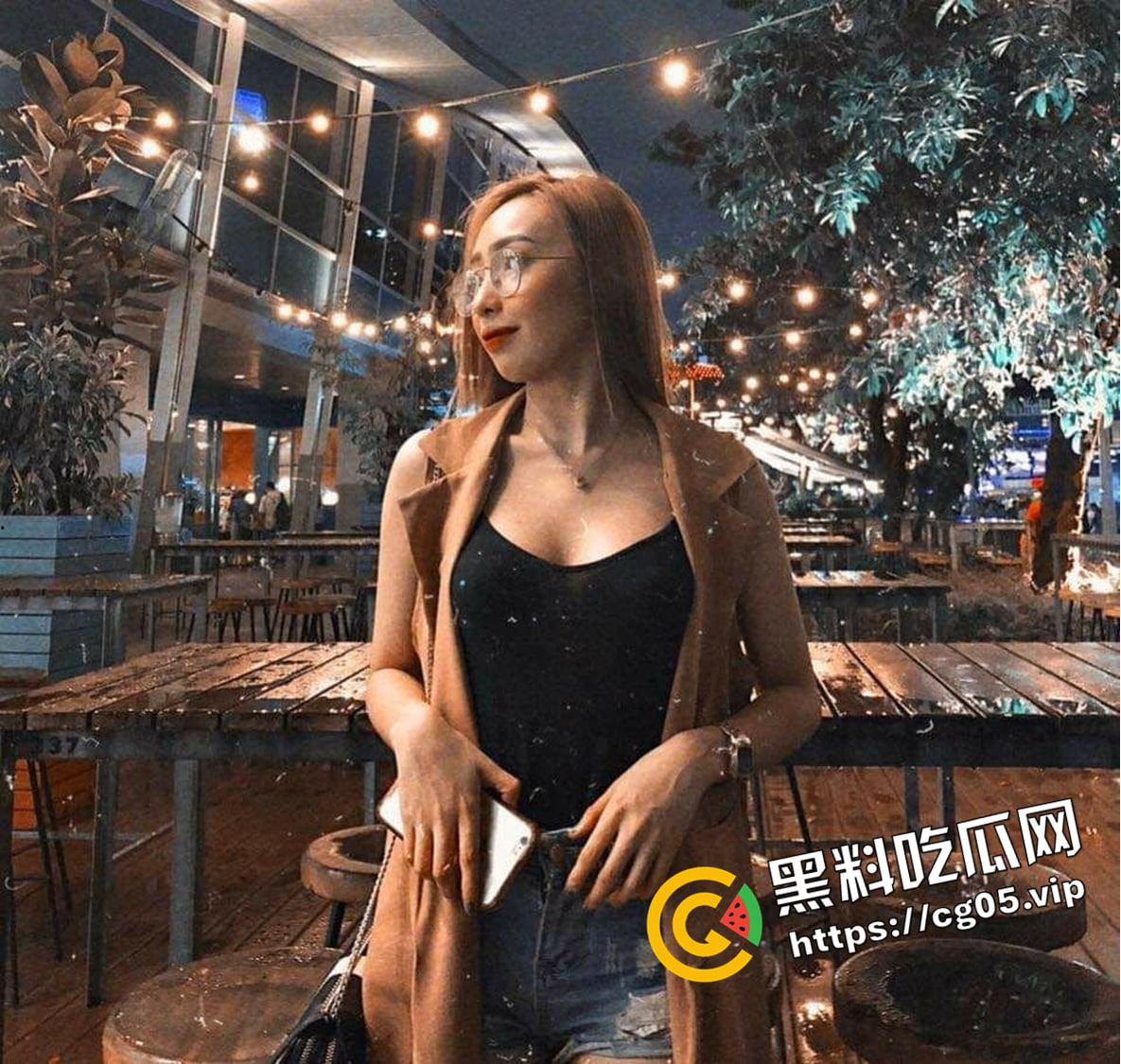 菲律宾网红 Yummy Mo Lodi Zzy 自拍泄密完整版  照片那么清纯 脱了衣服跟换了个人似的骚-4