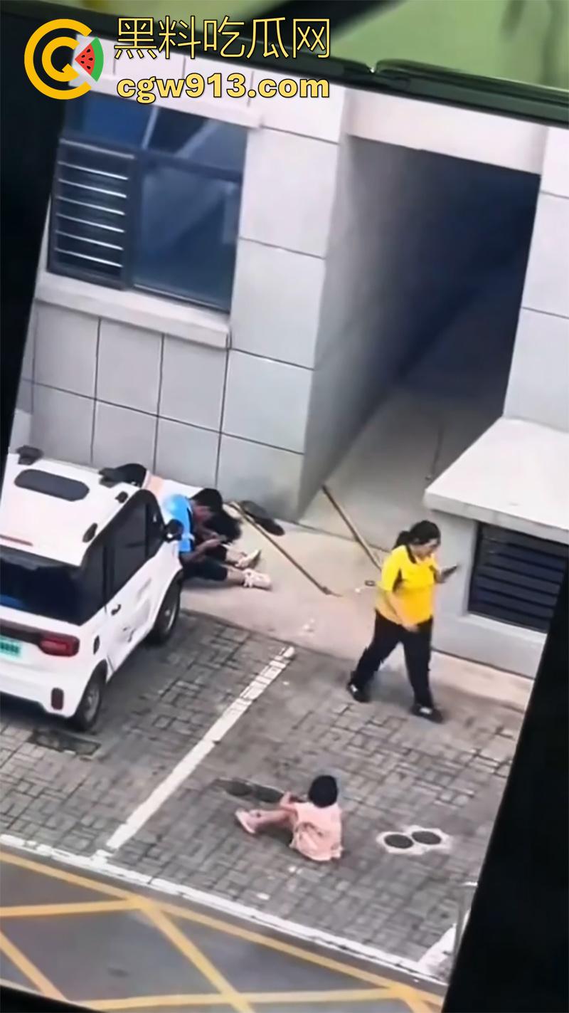 离婚女不能找果然有道理，河北邢台南和明德园小区，二婚女把老实婆婆逼跳楼，这回又要离婚了！-4