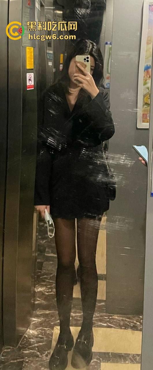 宁夏【夏梦雪】掰开嫩穴等你来，想插进去射怀你们的结晶？别做梦了 没几百万别谈生孩子，想操她花3千就够！-3