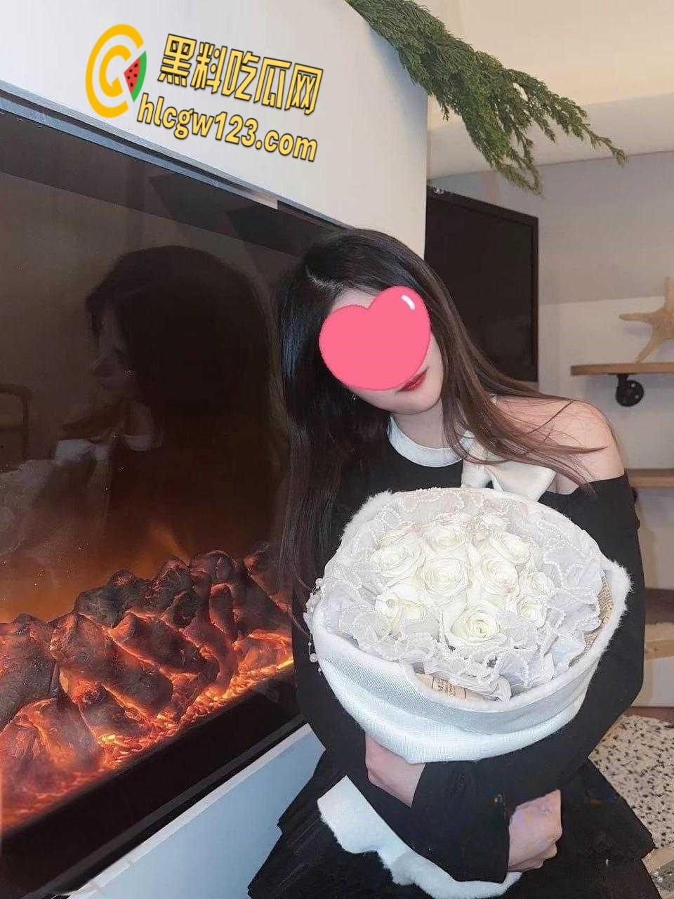 海角大神奶子即正义,多角度爆操甜美小姨子,玩了老婆必须得把老婆的妹妹也玩一遍!-1