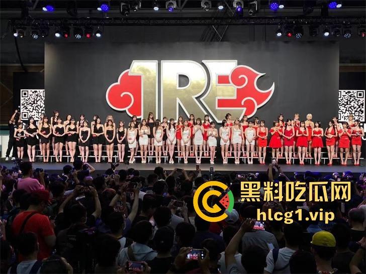 独家直击！带粉丝云打卡台湾成人展，三上悠亚比屏幕更美更性感，完爆国内漫展，台妹赞到爆！-11