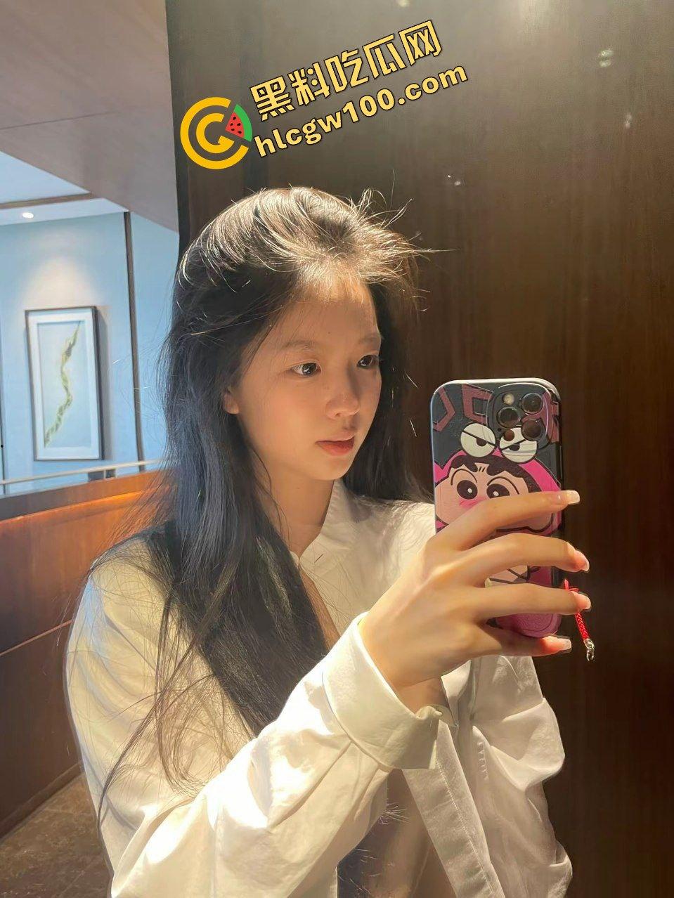 广东湛江贱货渣女社会反差婊『陈妍怡』诱惑人妻老公聊骚 偷情约炮酒店后入淫荡做爱!原创独家流出!-4