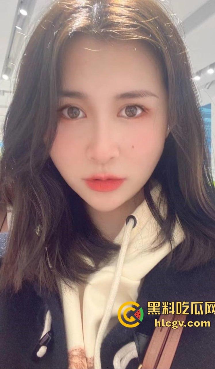 百度云惊爆富二代与极品女友啪啪视频！情侣私密日常被曝光，画面香艳十足！-12