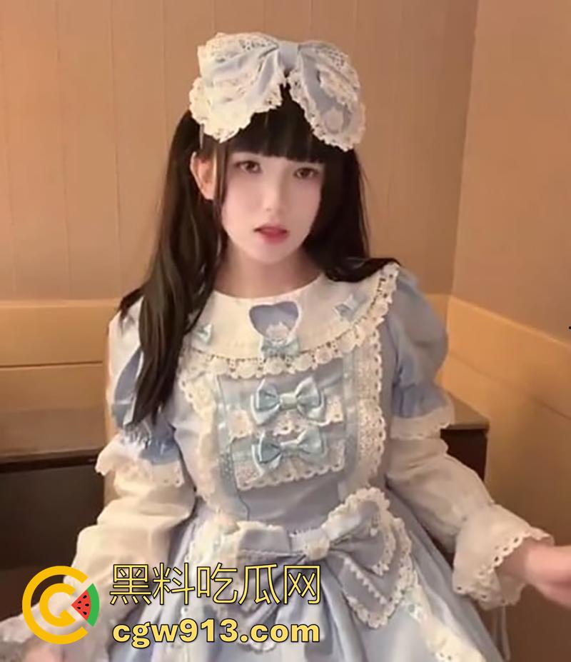 推特精盆小母狗【无敌小亦】，绝对是嫩妹萝莉天花板，大尺度私拍会员付费福利，视频曝光免费看！-1