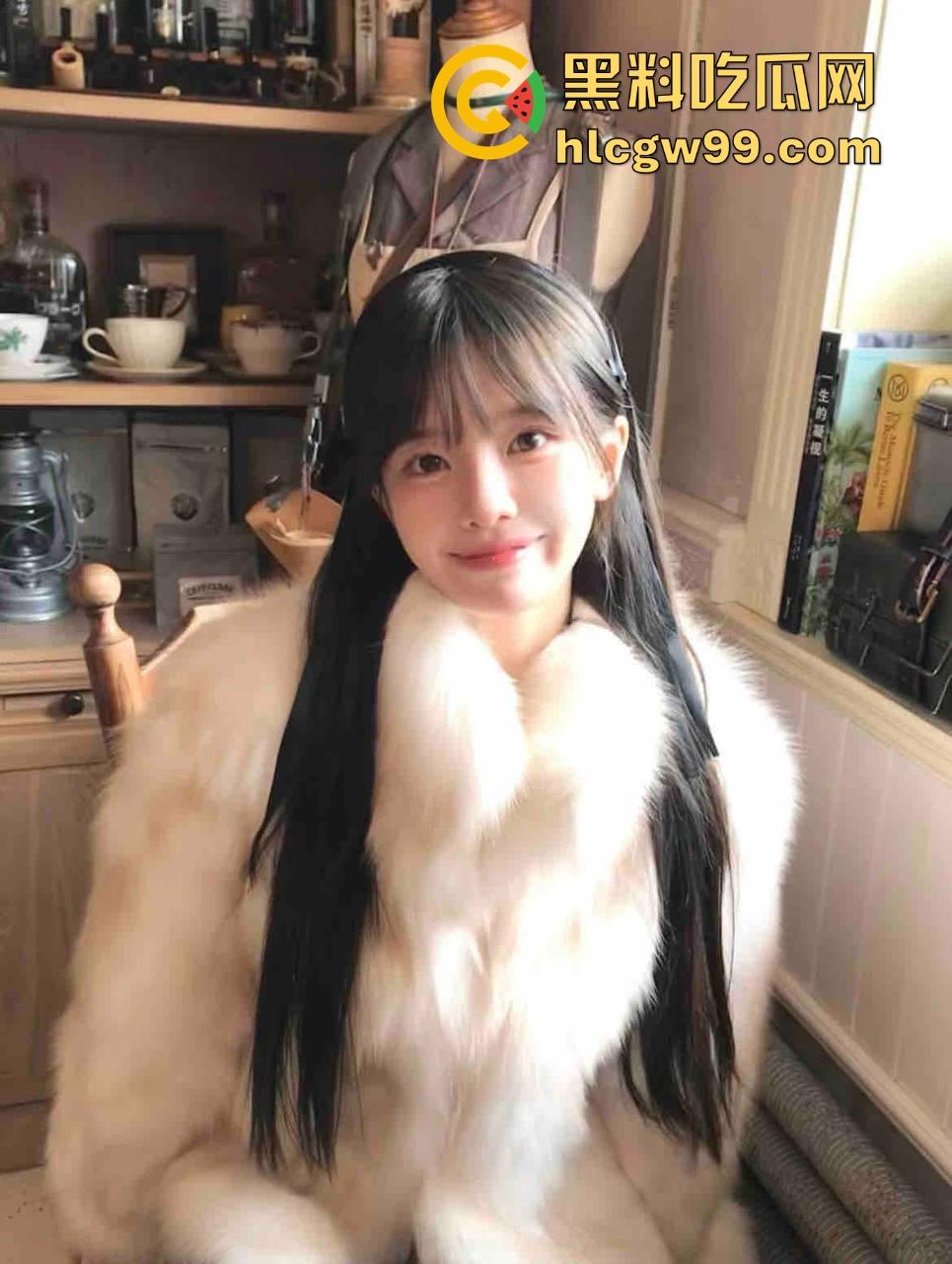 猎奇福利，巨乳少女直播打乳钉，又白又大又圆大白奶被钢针穿透，巨乳被钢针刺穿全程不喊痛，画面让人上头！-5