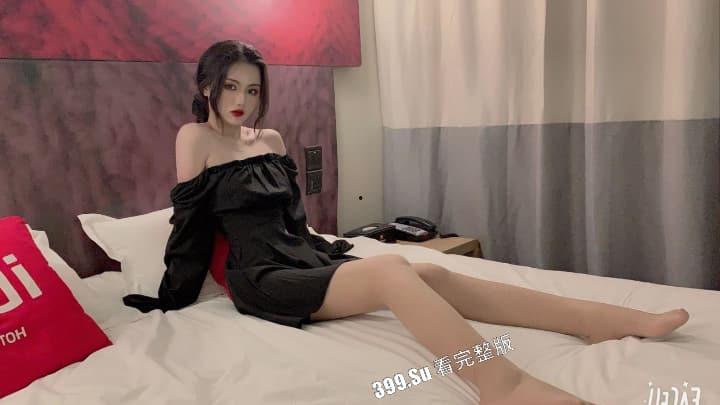 上海极品模特主持人 何姗姗 拍私房照被摄影师 PUA，疯狂吃鸡无套后入翘臀，模特界又多了一只母狗-4