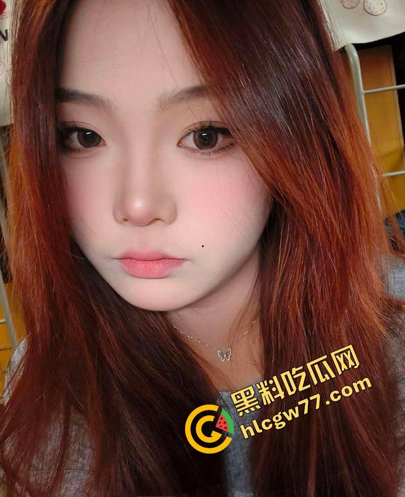 贵州厂妹【齐雨姗】20岁极品身材反差婊 大奶翘臀肌肤白嫩 被金主爸爸各种调教 性爱私拍流出!-1