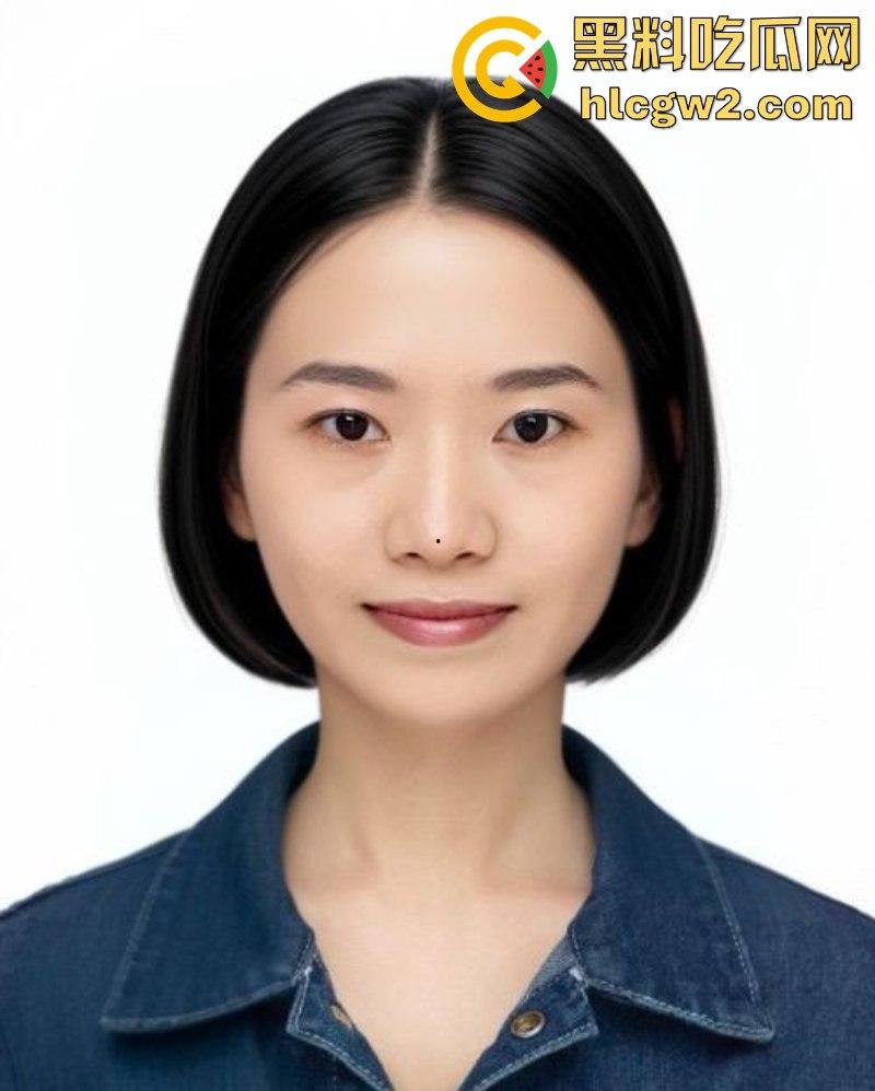 独家爆料！悉尼媚外母狗【黄晏玲】32岁的性感骚逼 和洋炮友做爱吃屌 自拍小视频在华人圈疯传-1