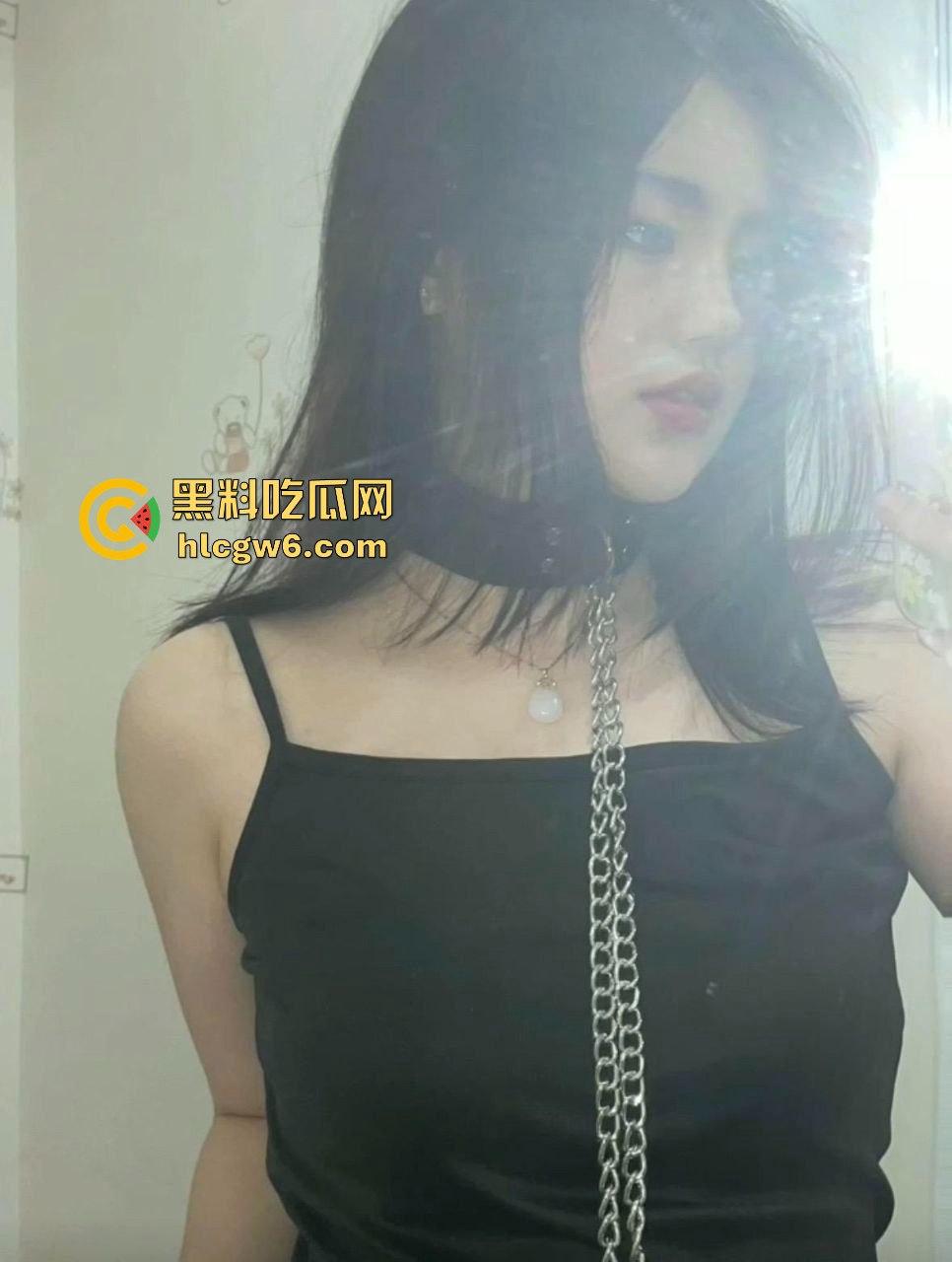 华南理工大学大一反差学妹【黎果果】巨乳黑肥大鲍鱼，阴毛旺盛性欲极强性爱视频遭到曝光。-29