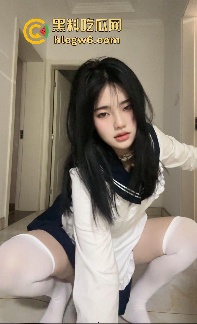 华南理工大学大一反差学妹【黎果果】巨乳黑肥大鲍鱼，阴毛旺盛性欲极强性爱视频遭到曝光。-31