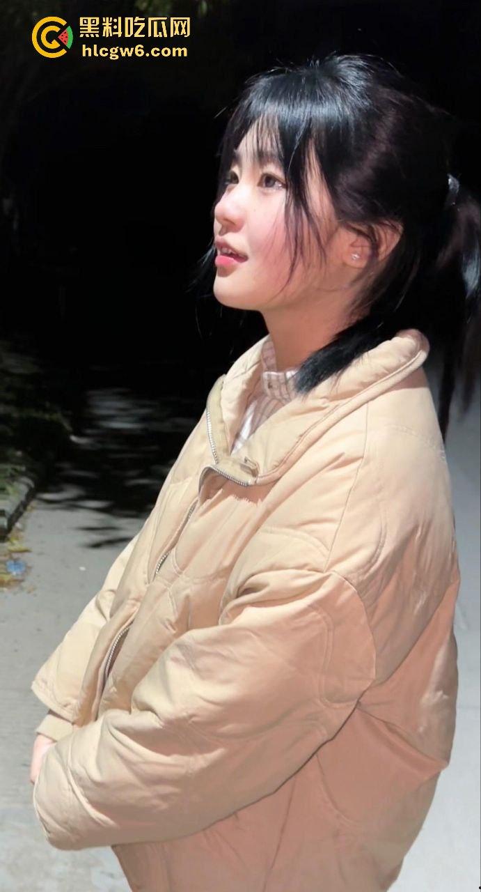 华南理工大学大一反差学妹【黎果果】巨乳黑肥大鲍鱼，阴毛旺盛性欲极强性爱视频遭到曝光。-45