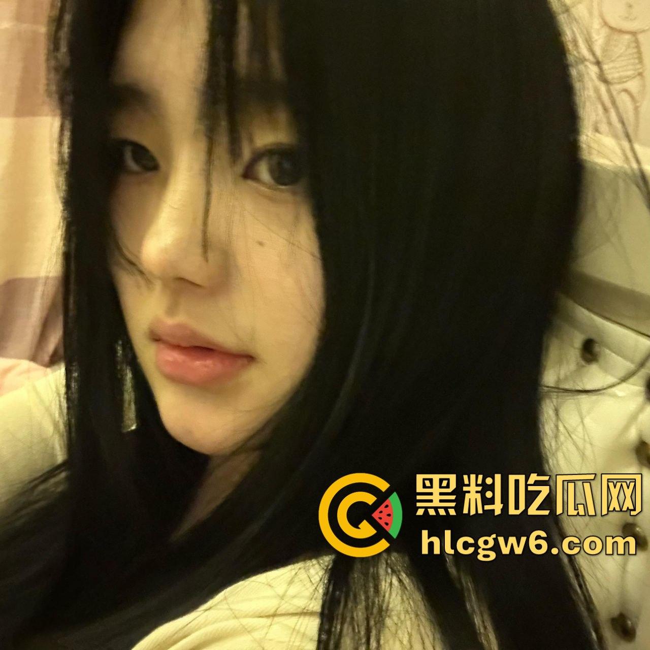 华南理工大学大一反差学妹【黎果果】巨乳黑肥大鲍鱼，阴毛旺盛性欲极强性爱视频遭到曝光。-55