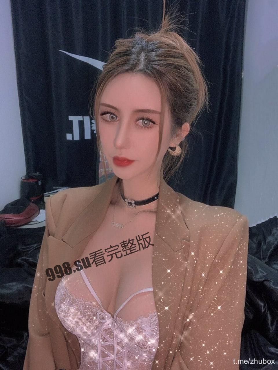 万人求的华人女神 Fiona_o 阳具插穴付费资源-1