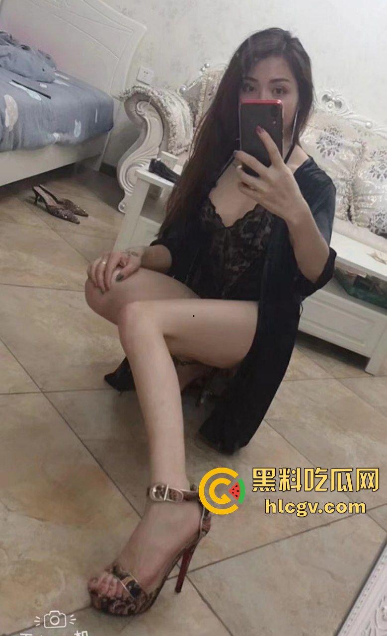 瓜友爆料济南骚人妻【范纯熙】偷吃！老公出差，她急喊人上门草骚逼，一天不日就难受！-16