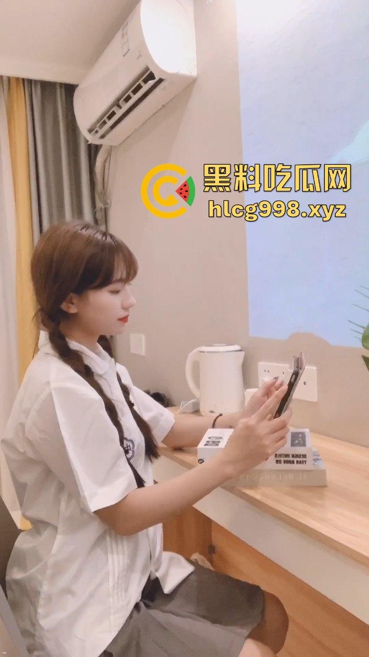 双马尾萝莉『不见星空』骚逼复出！闺蜜男友当道具任她操，双马尾扭腰后入，母狗天赋爆表！-2