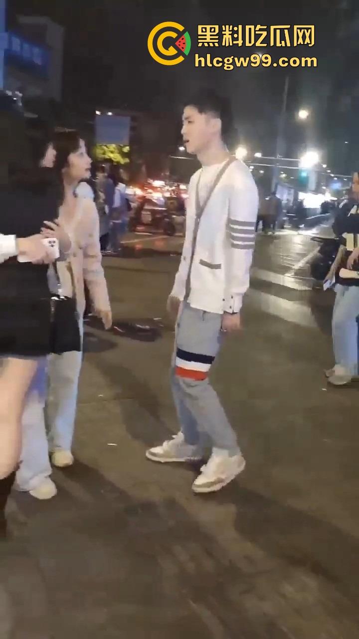 集美饭吃了东西买了酒喝了,最后一句我要跟闺蜜回家?兄弟直接西格玛男人觉醒,这到嘴得鸭子还能飞了?-6