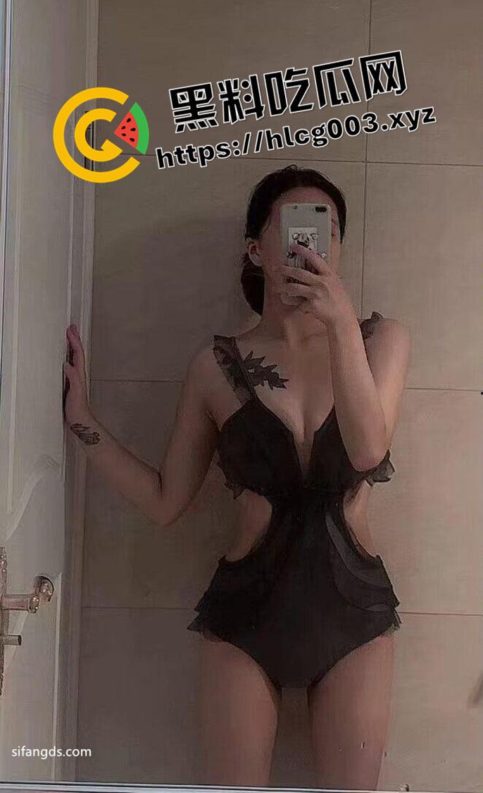 长沙美术学院反差婊【王莎俪】富二代同学调教开发 白丝美腿主动掰开小穴求草-16