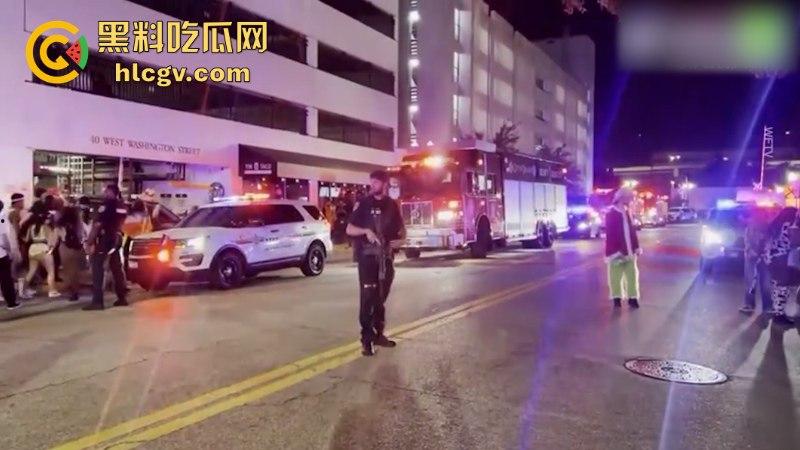 自由美利坚枪击每一天！奥兰多万圣节活动发生大规模枪案 已致2死6伤 现场暴动视频流出！-1