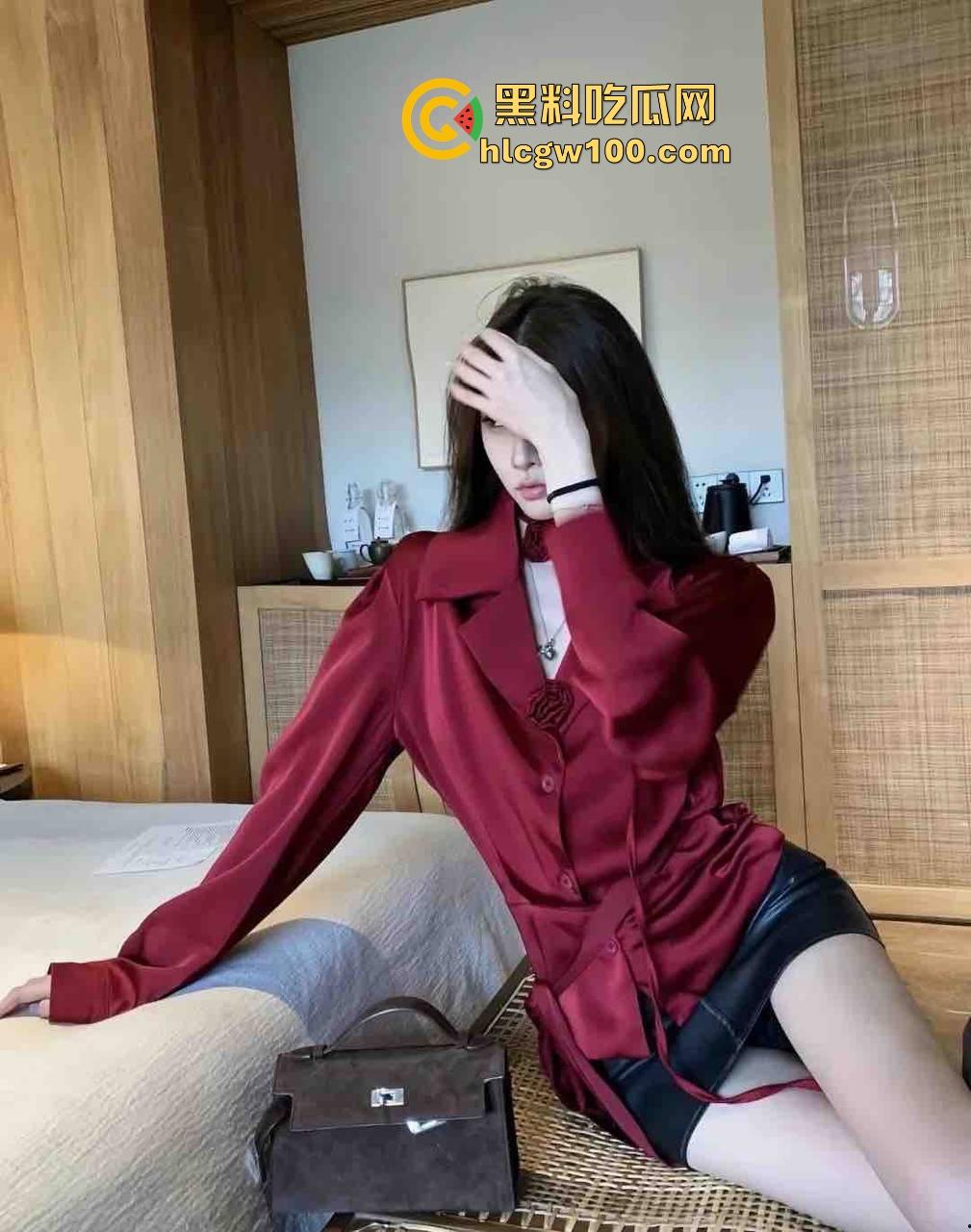 抖音风性爱记录爆火，剪辑大神老公×骚气御姐女友的私密情趣流出，全程呻吟硬到裂开，狼友狂欢在线打分！-11